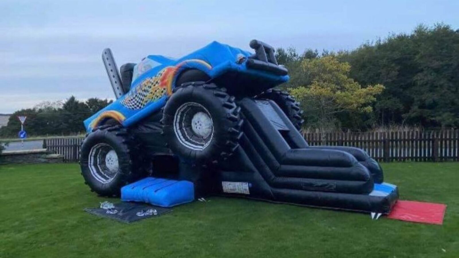 355236060_971733877199933_4695033741801404948_n